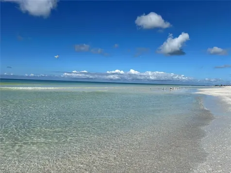 5476 Swift Road Sarasota FL 34231
