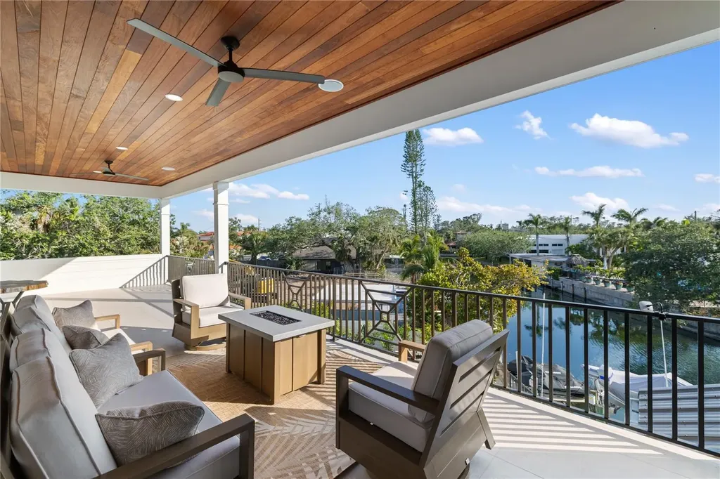 4634 Higel Avenue Sarasota FL 34242