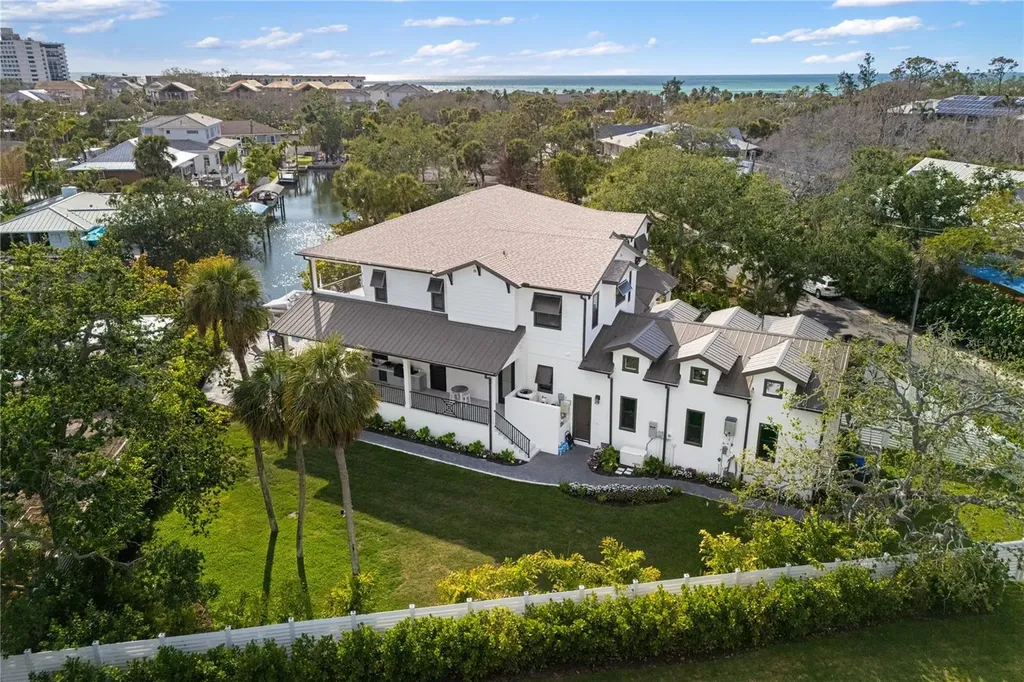 4634 Higel Avenue Sarasota FL 34242