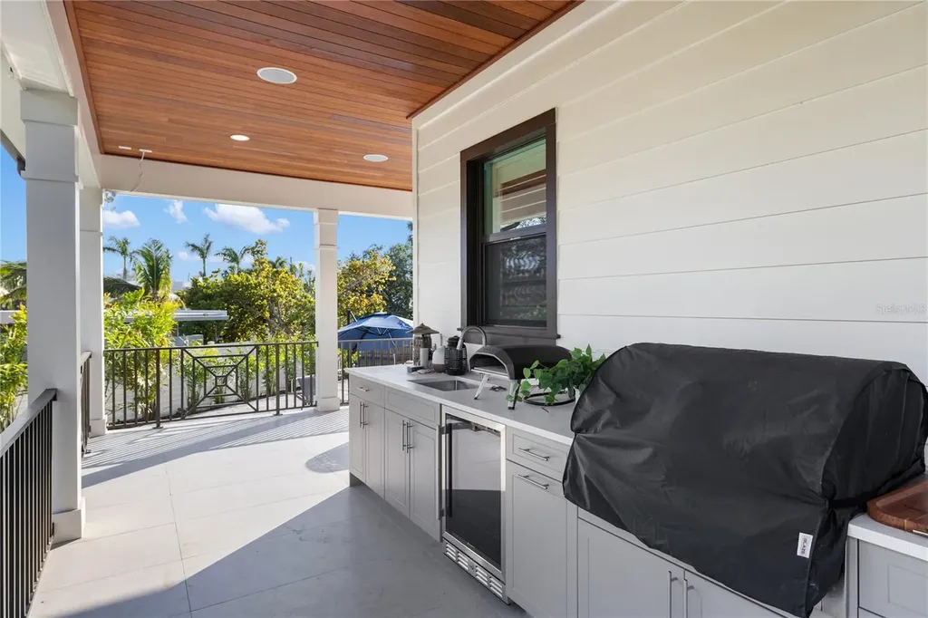 4634 Higel Avenue Sarasota FL 34242