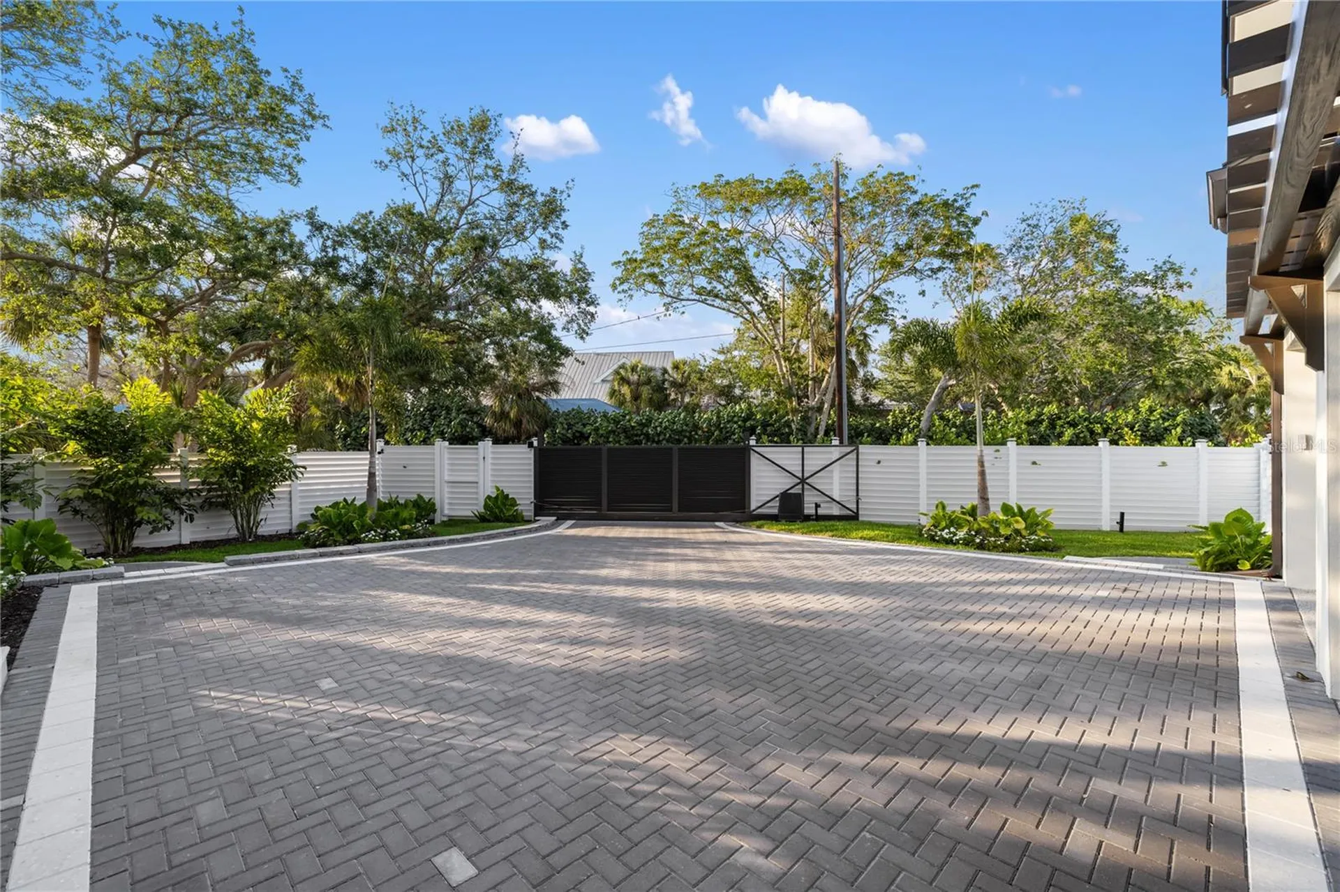 4634 Higel Avenue Sarasota FL 34242