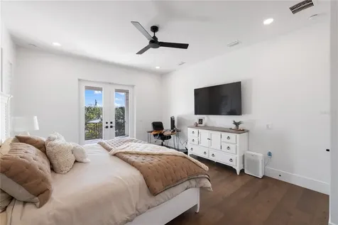 4634 Higel Avenue Sarasota FL 34242