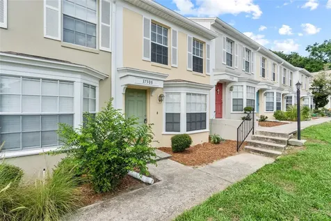 37308 Embassy Park Lane Dade City FL 33525