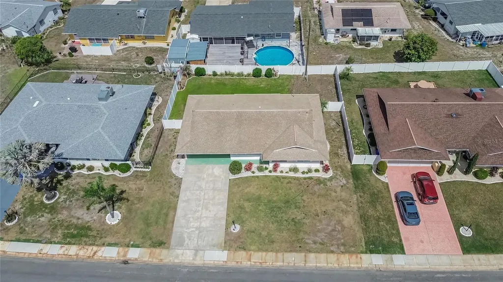 809 Oakmont Avenue Sun City Center FL 33573