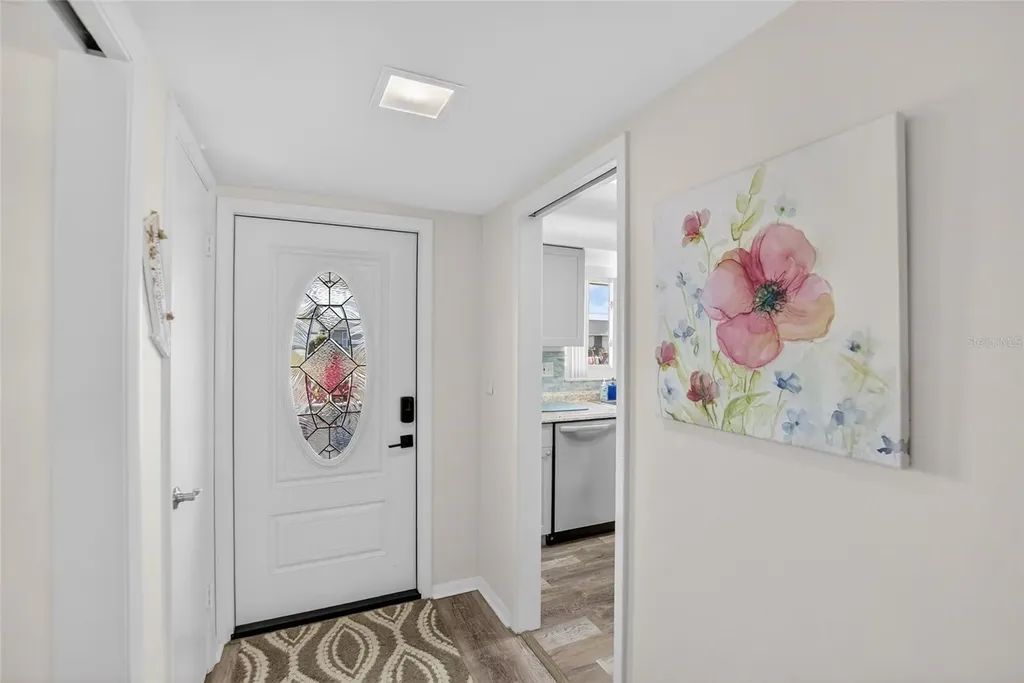 809 Oakmont Avenue Sun City Center FL 33573