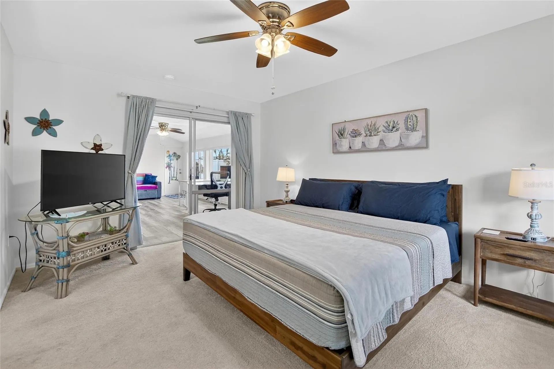 809 Oakmont Avenue Sun City Center FL 33573