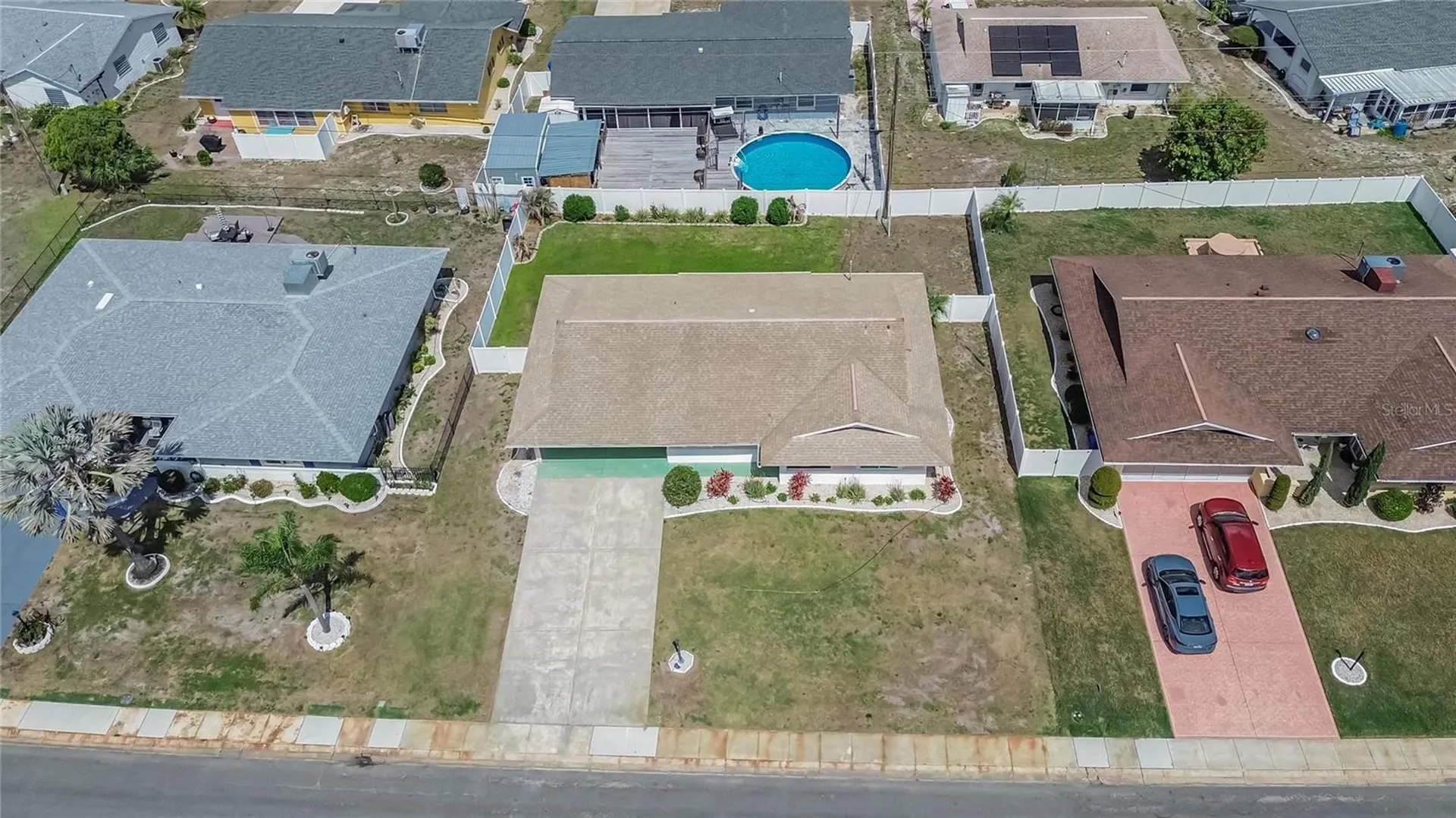 809 Oakmont Avenue Sun City Center FL 33573