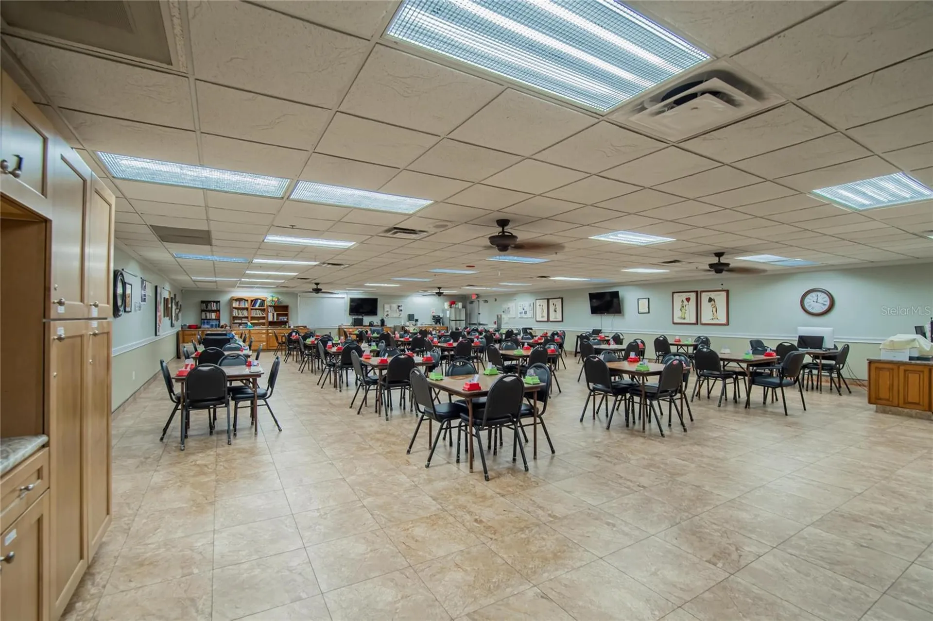 809 Oakmont Avenue Sun City Center FL 33573