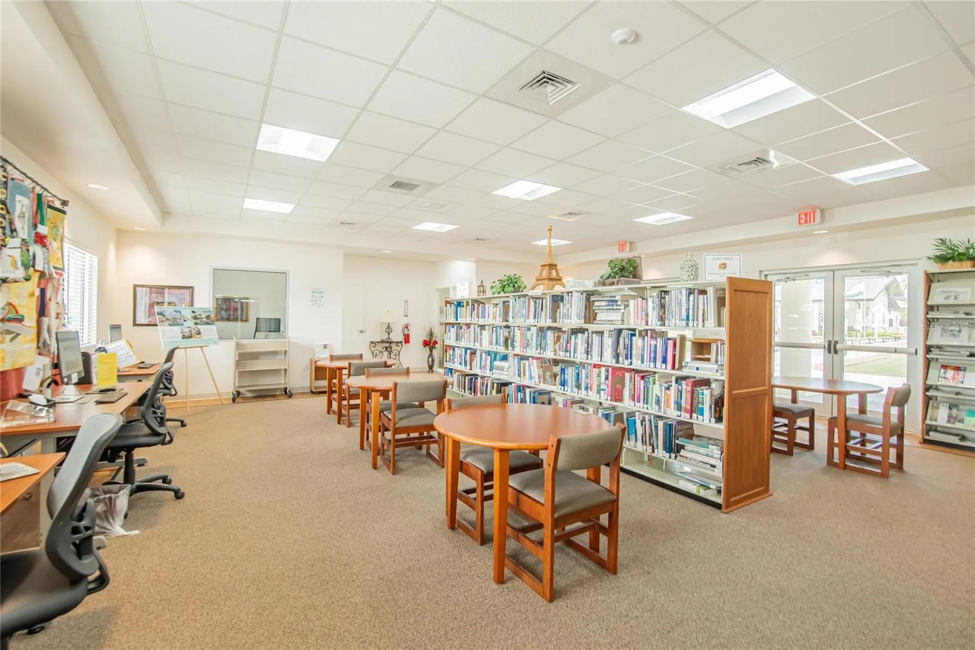 809 Oakmont Avenue Sun City Center FL 33573