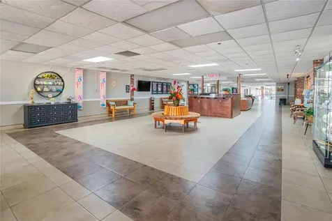 809 Oakmont Avenue Sun City Center FL 33573
