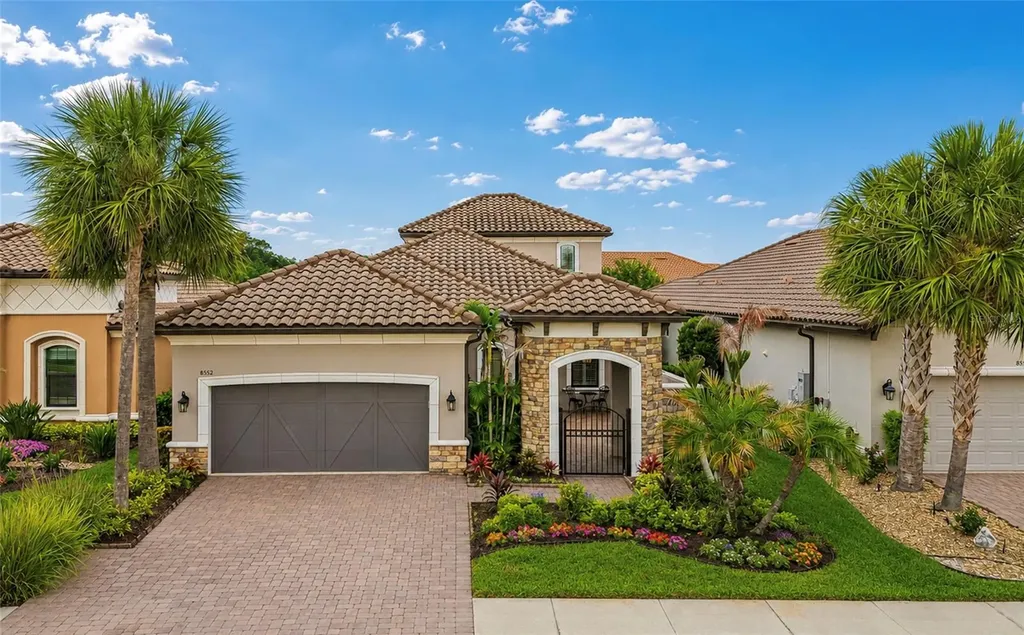 8552 Grand Alberato Road Tampa FL 33647