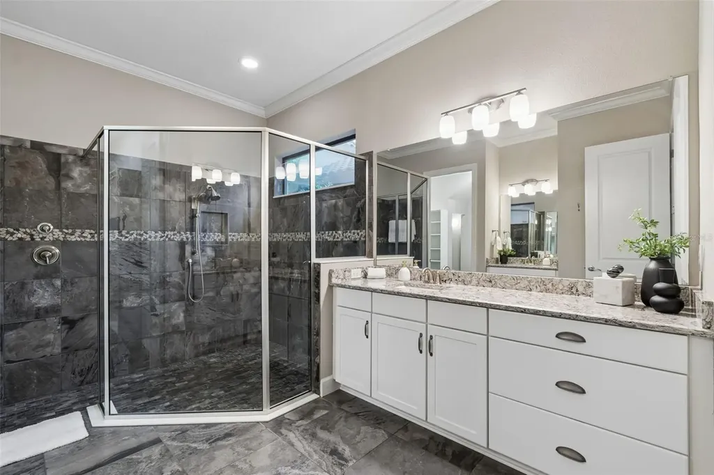 8552 Grand Alberato Road Tampa FL 33647