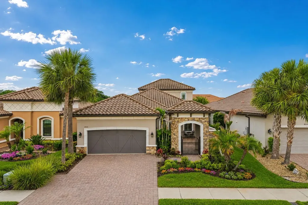 8552 Grand Alberato Road Tampa FL 33647