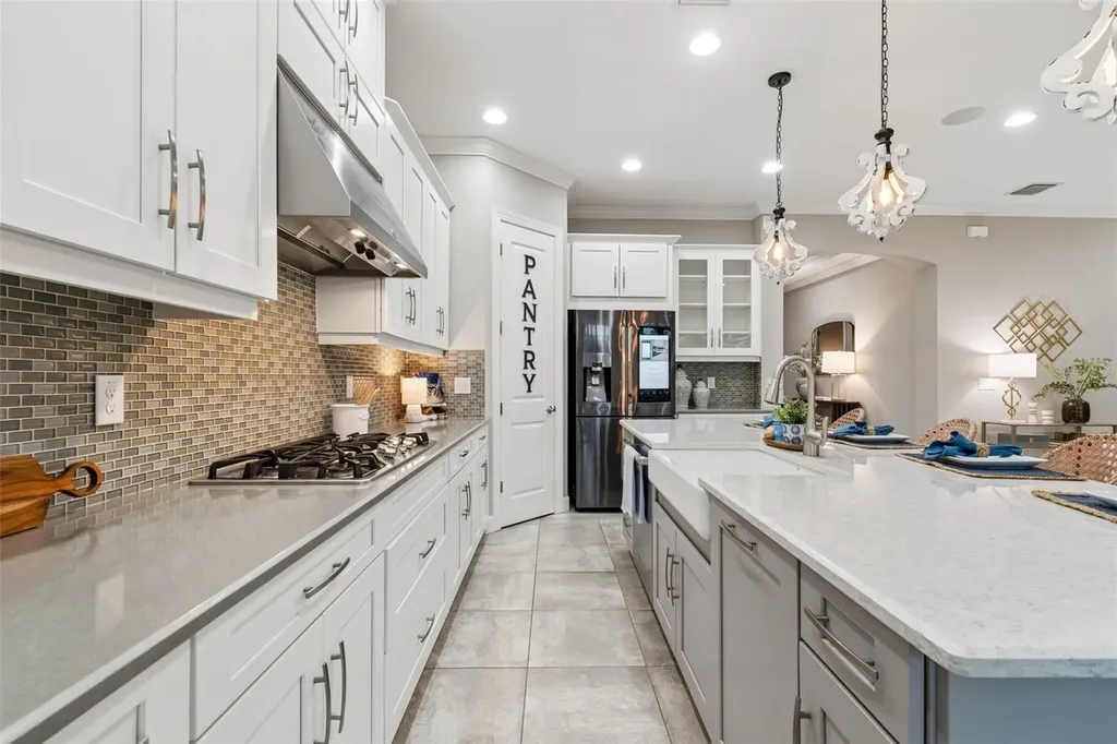 8552 Grand Alberato Road Tampa FL 33647
