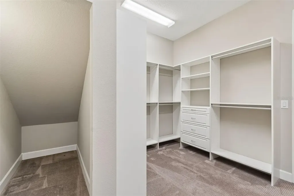 8552 Grand Alberato Road Tampa FL 33647