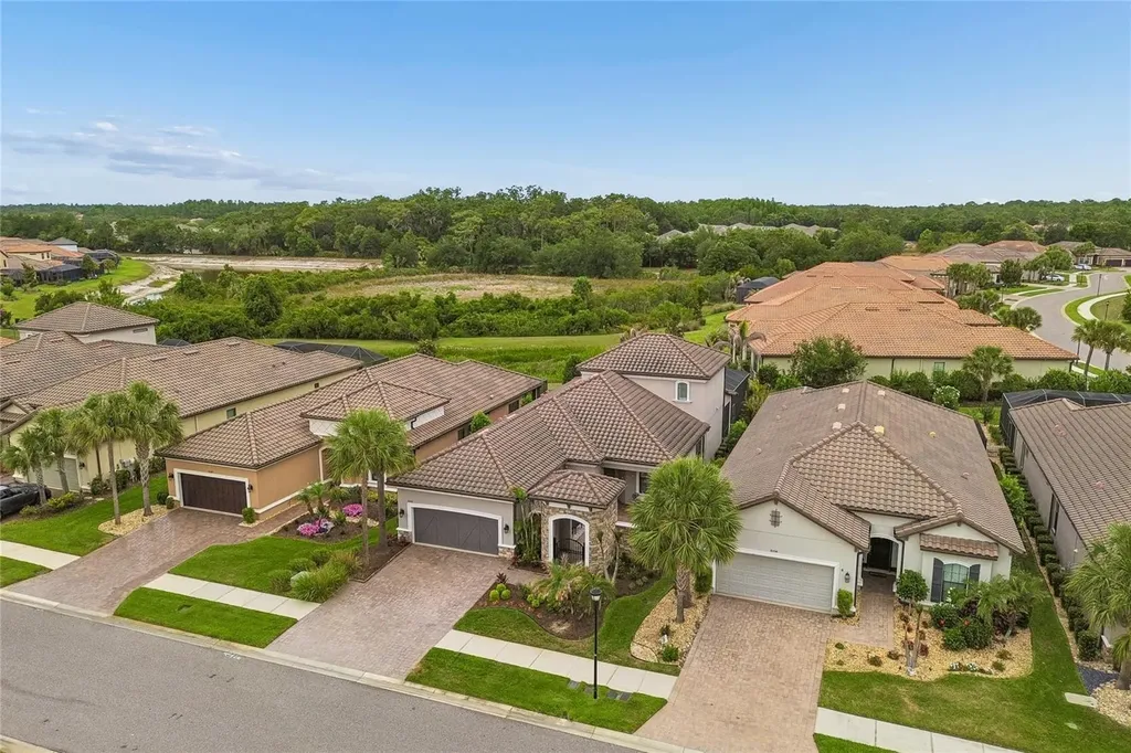 8552 Grand Alberato Road Tampa FL 33647