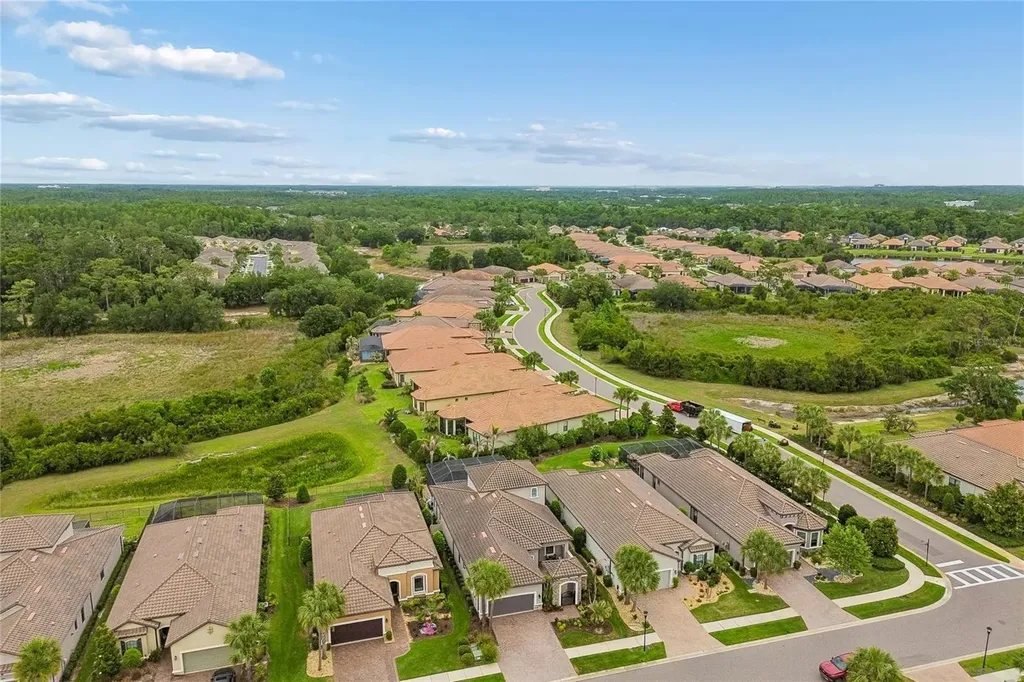 8552 Grand Alberato Road Tampa FL 33647