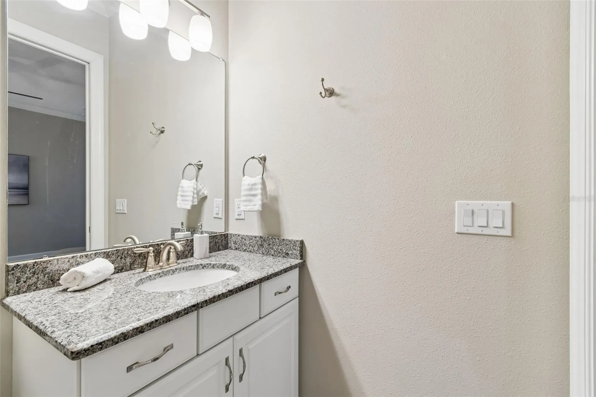 8552 Grand Alberato Road Tampa FL 33647