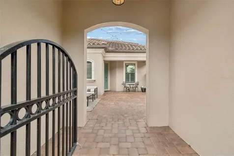 8552 Grand Alberato Road Tampa FL 33647