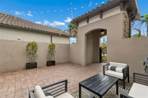 8552 Grand Alberato Road Tampa FL 33647