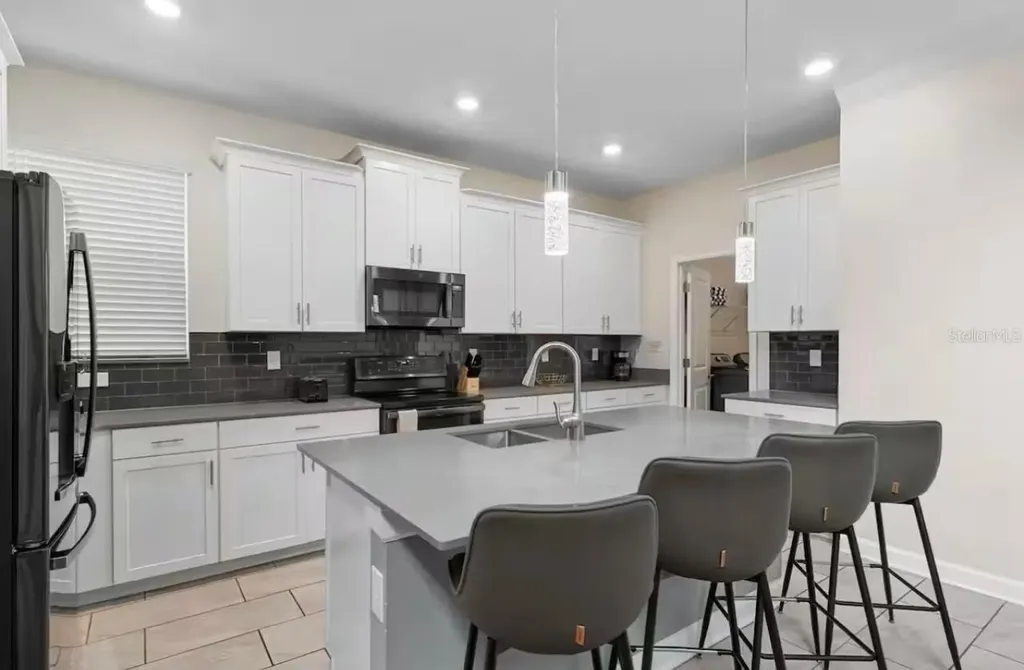 2787 Punctuation Place Kissimmee FL 34746