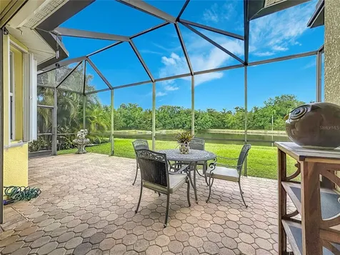 8721 Stone Harbour Loop Bradenton FL 34212