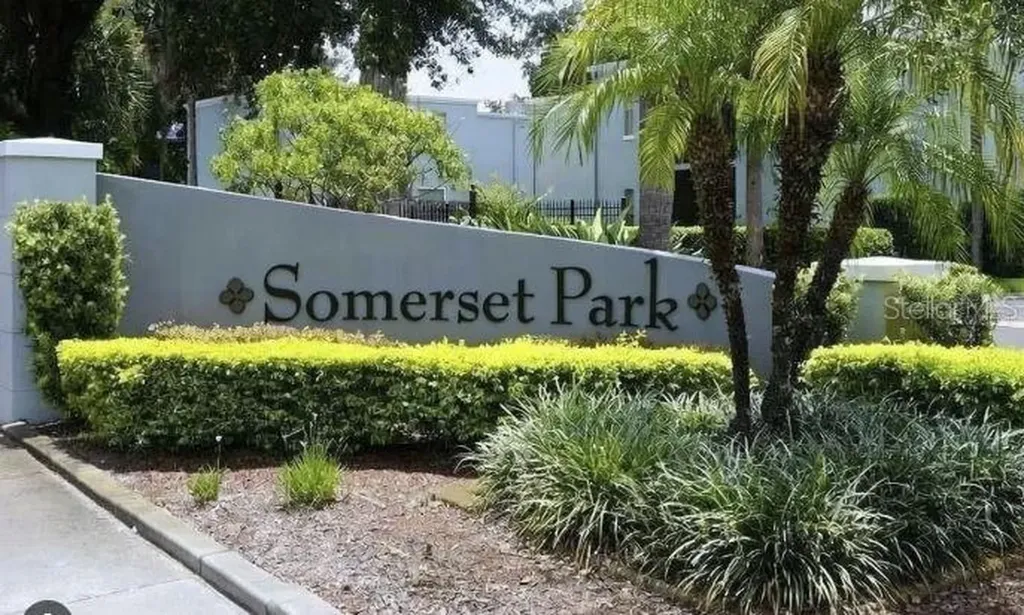 2835 Somerset Park Drive Tampa FL 33613