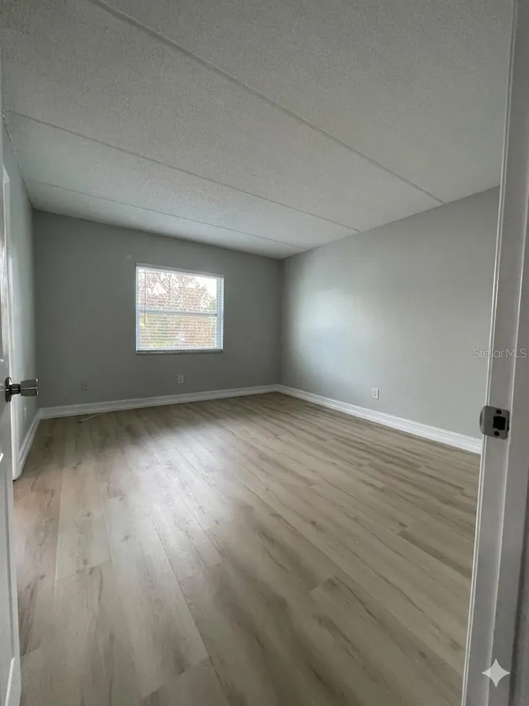 2835 Somerset Park Drive Tampa FL 33613