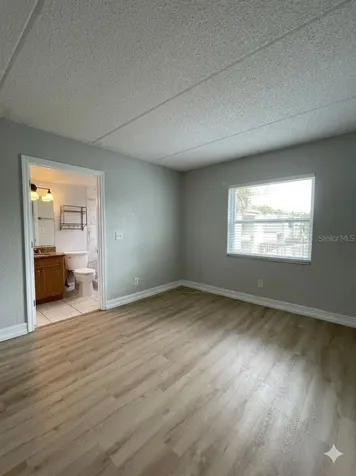 2835 Somerset Park Drive Tampa FL 33613