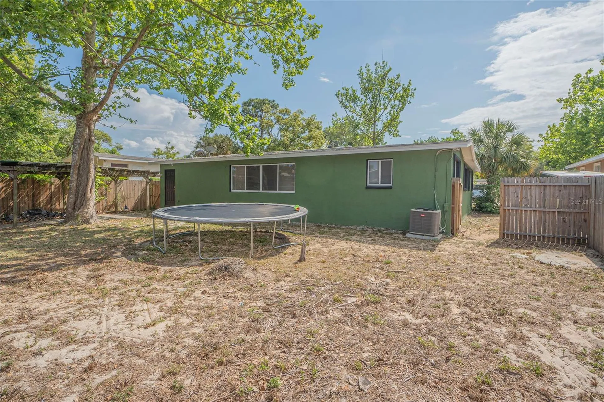 747 Derbyshire Road Daytona Beach FL 32114