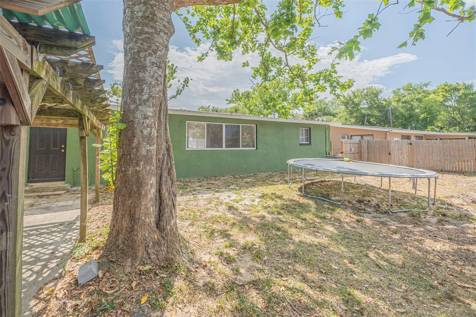 747 Derbyshire Road Daytona Beach FL 32114