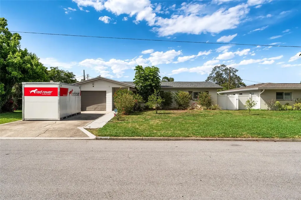 4533 20th Avenue N St Petersburg FL 33713