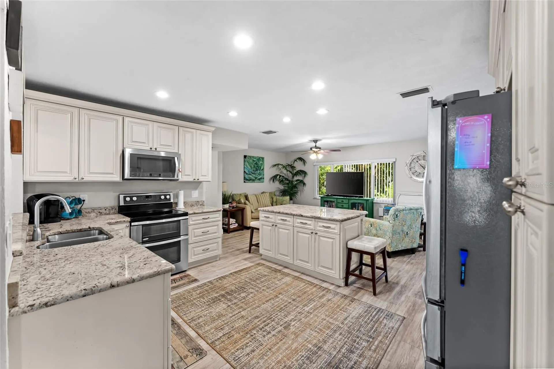 4533 20th Avenue N St Petersburg FL 33713