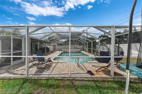 4533 20th Avenue N St Petersburg FL 33713