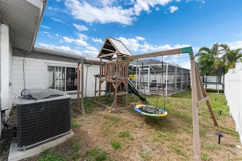 4533 20th Avenue N St Petersburg FL 33713