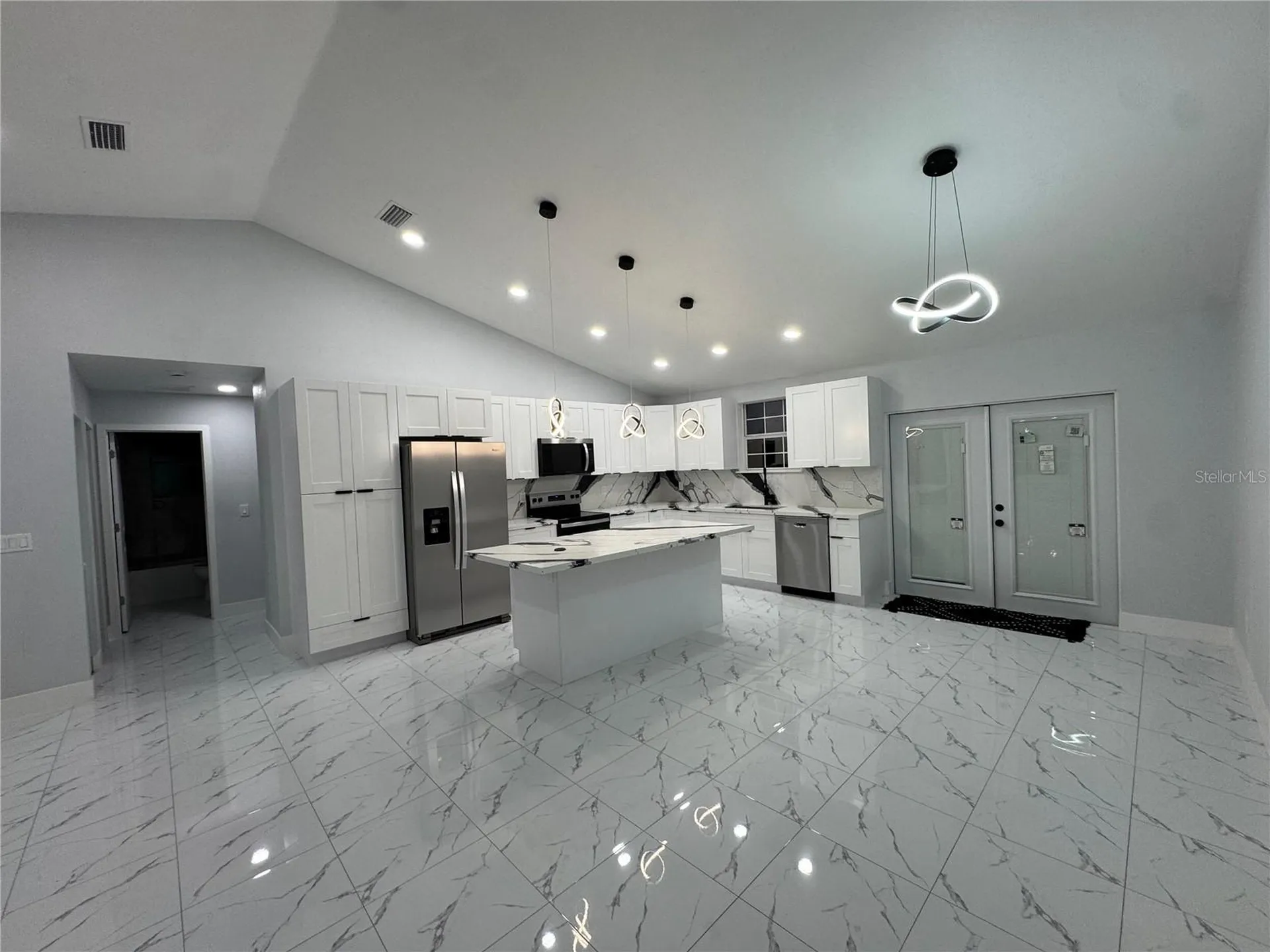 2555 W Taunton Road Avon Park FL 33825