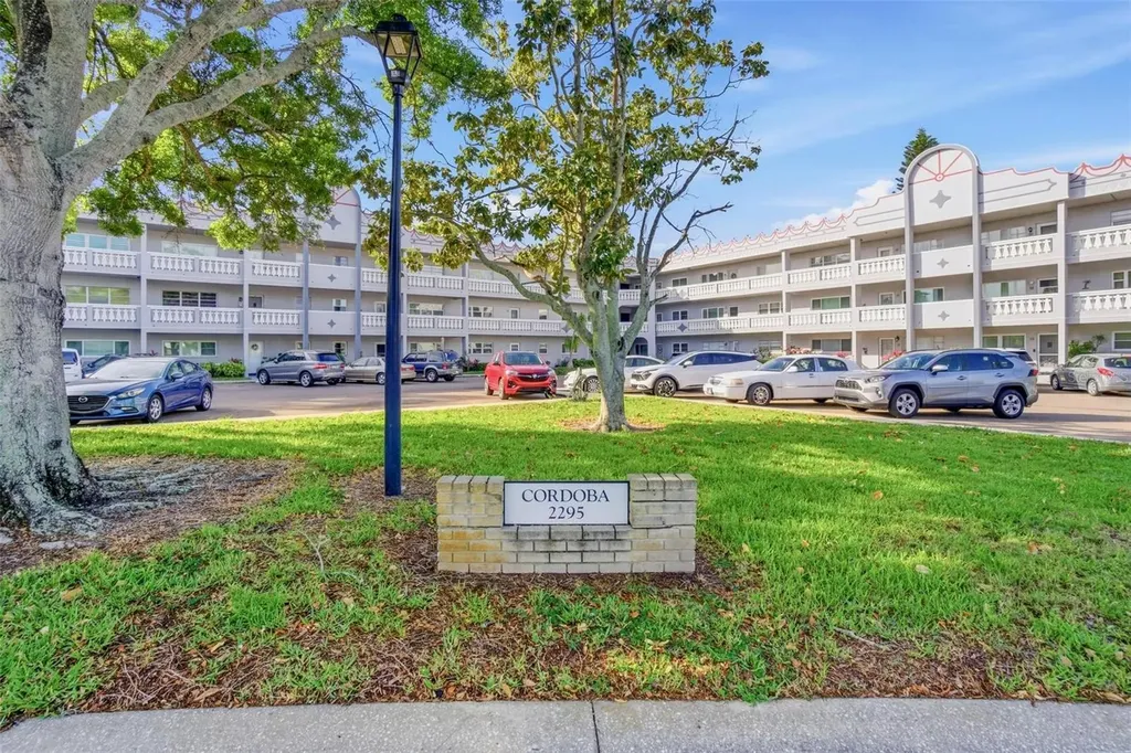 2295 Americus Boulevard E Clearwater FL 33763
