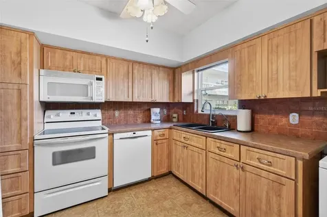 2295 Americus Boulevard E Clearwater FL 33763