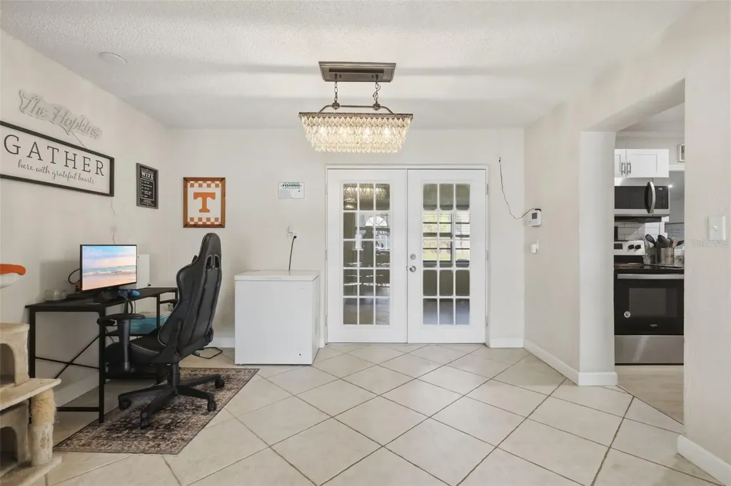 112 Edwards Avenue Orange City FL 32763