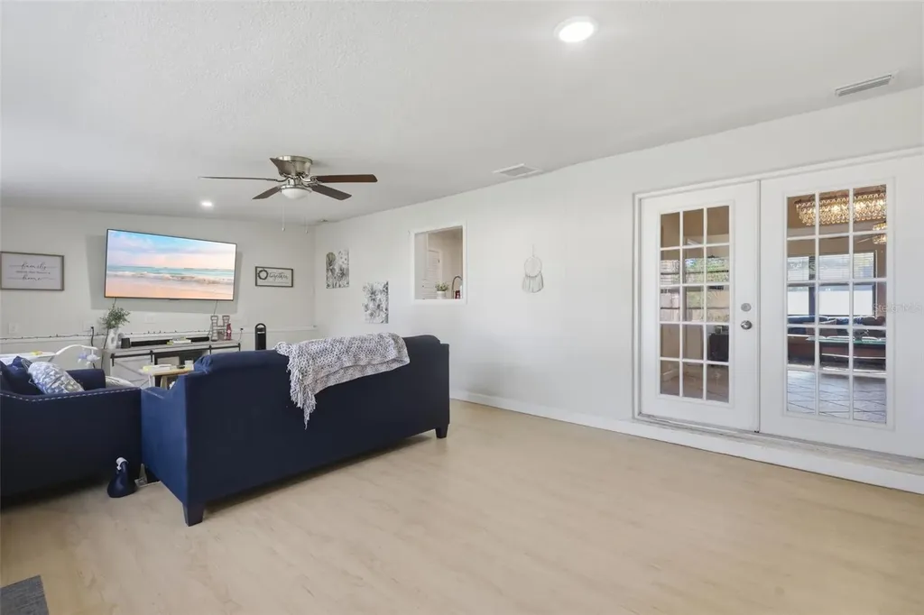 112 Edwards Avenue Orange City FL 32763