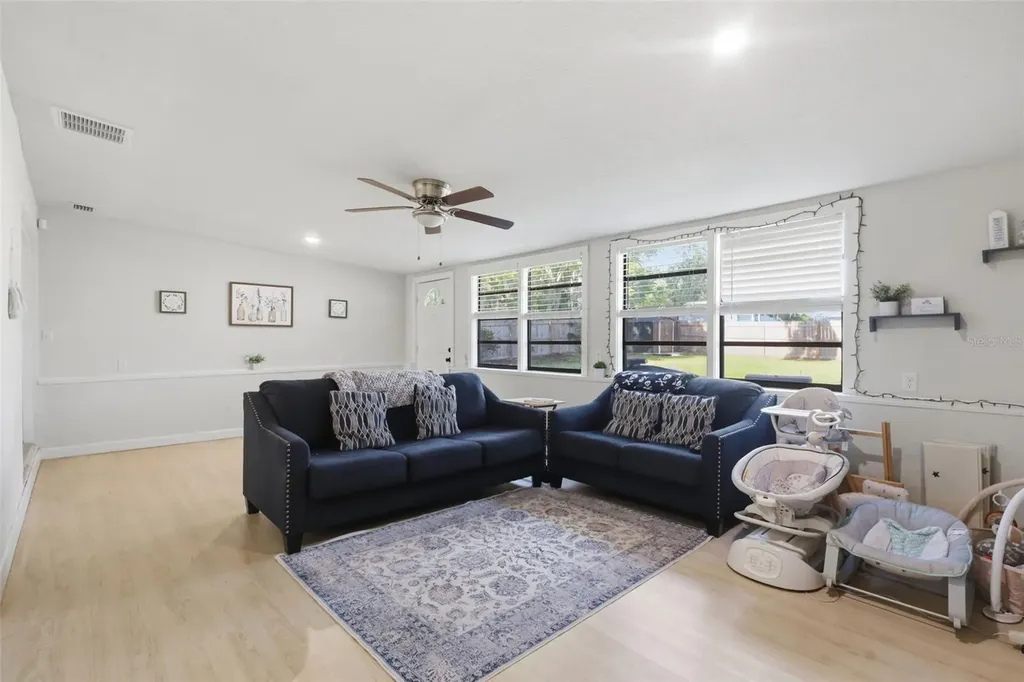 112 Edwards Avenue Orange City FL 32763