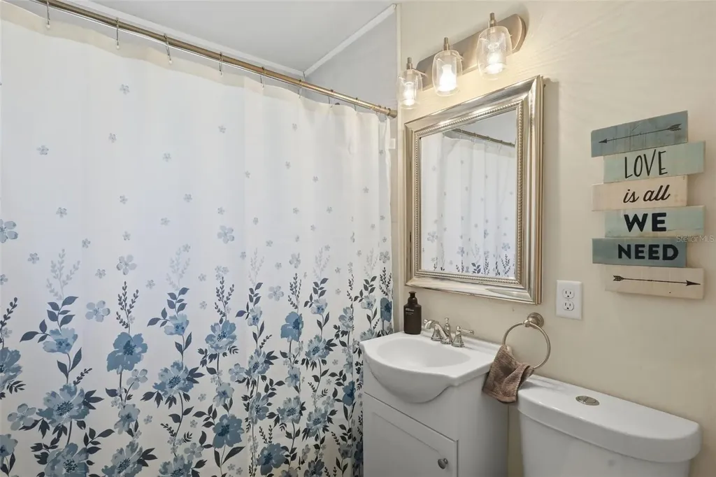 112 Edwards Avenue Orange City FL 32763