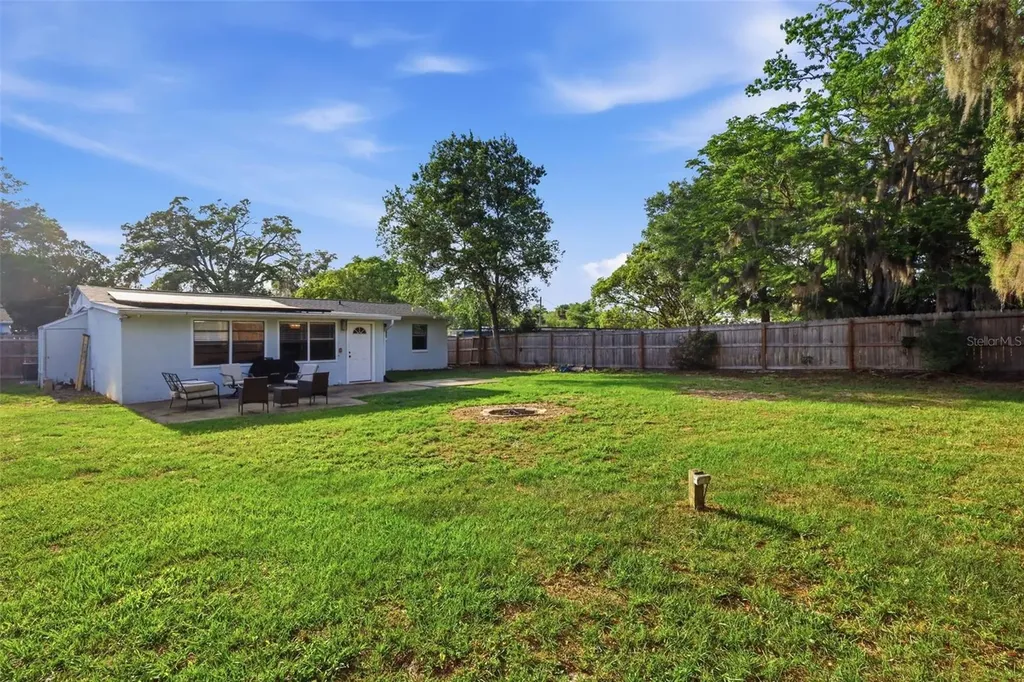 112 Edwards Avenue Orange City FL 32763