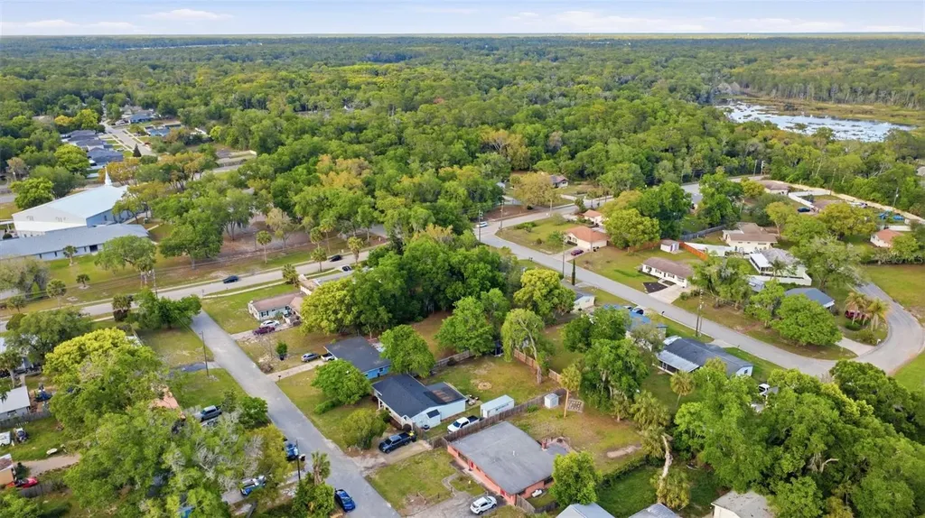 112 Edwards Avenue Orange City FL 32763