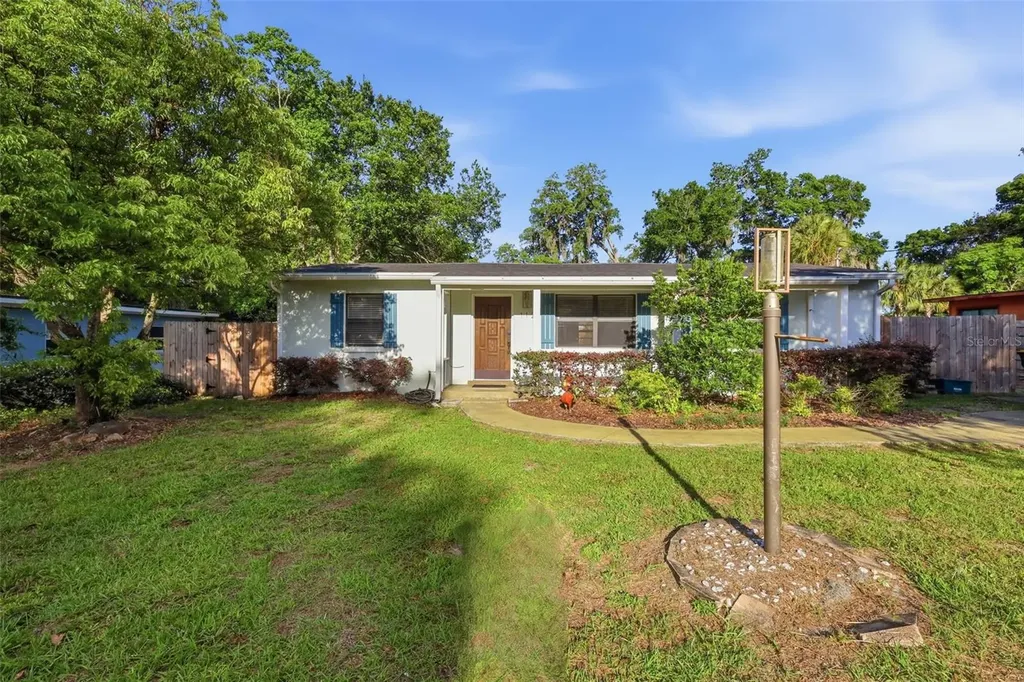 112 Edwards Avenue Orange City FL 32763