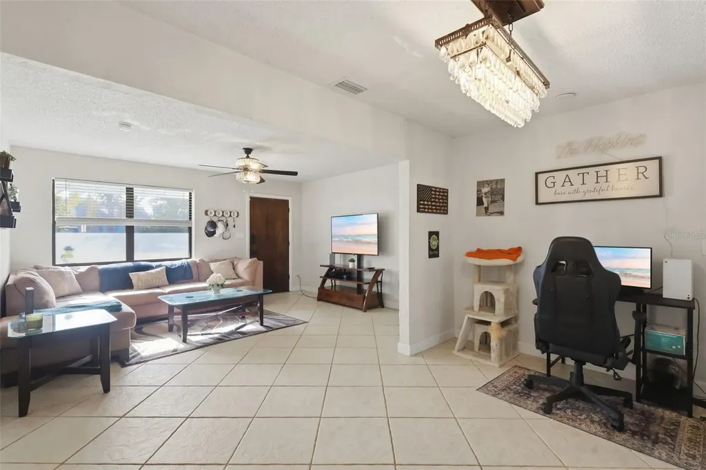 112 Edwards Avenue Orange City FL 32763