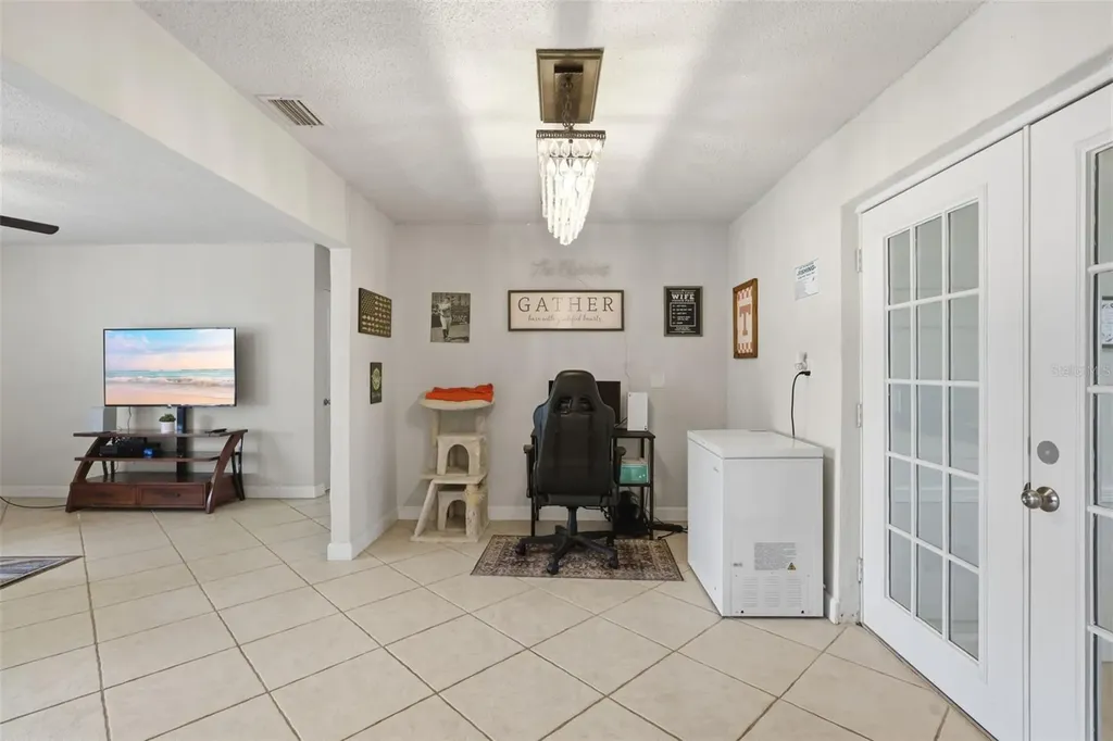112 Edwards Avenue Orange City FL 32763