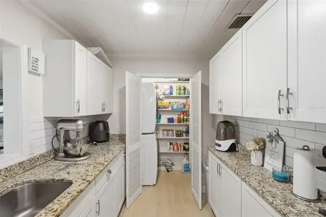 112 Edwards Avenue Orange City FL 32763