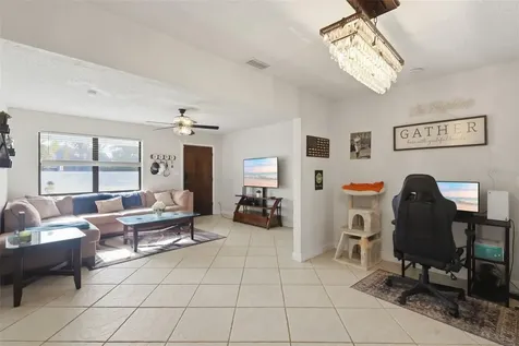 112 Edwards Avenue Orange City FL 32763