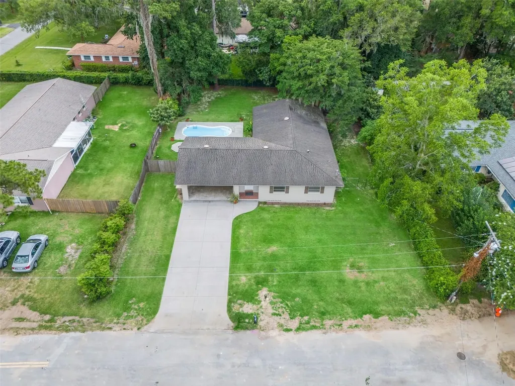 1520 NE 12th Street Ocala FL 34470